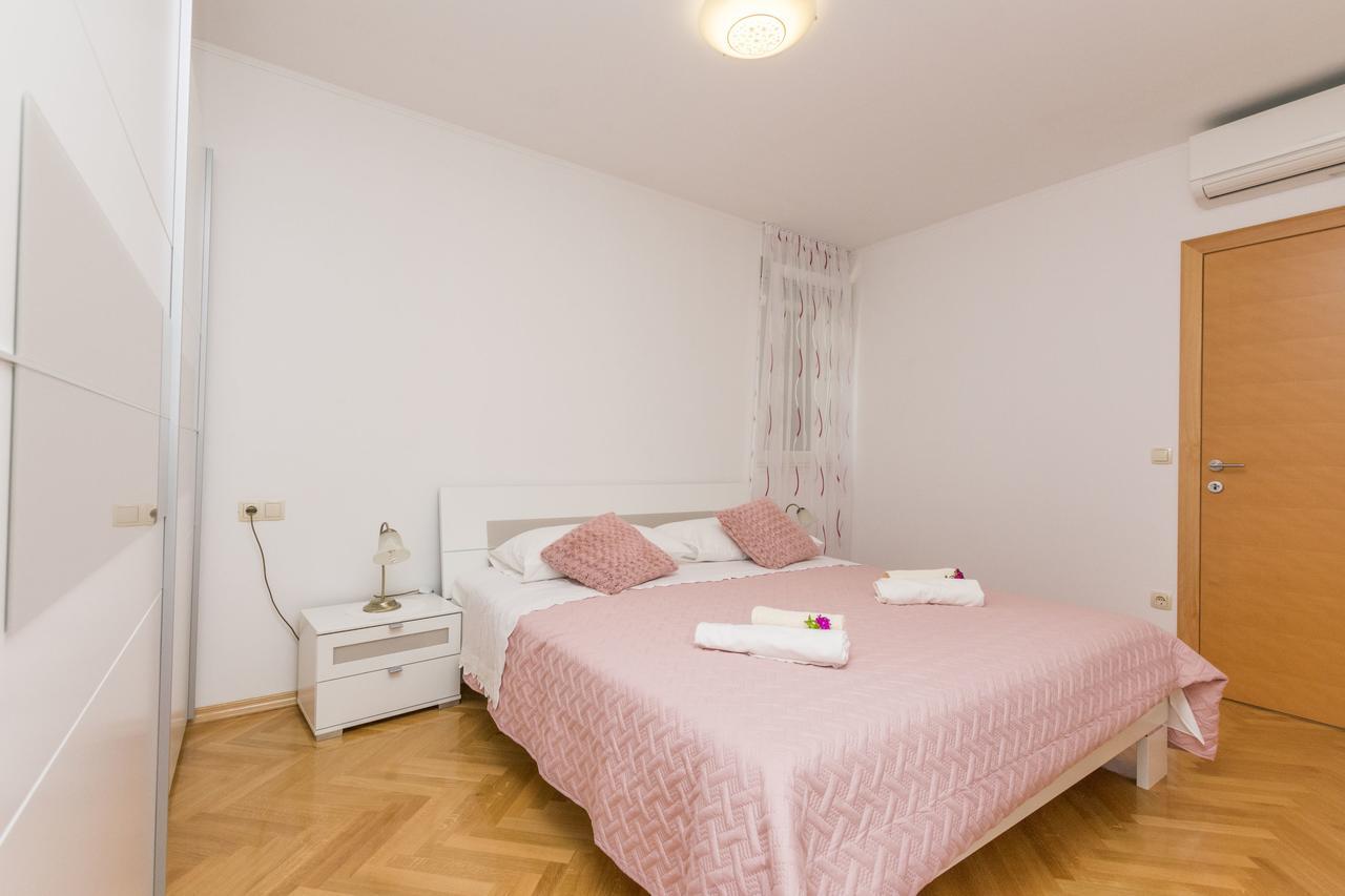 אומיס Apartment Ivanka מראה חיצוני תמונה