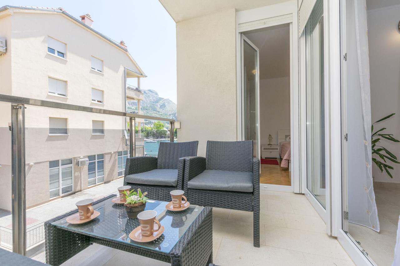 אומיס Apartment Ivanka מראה חיצוני תמונה